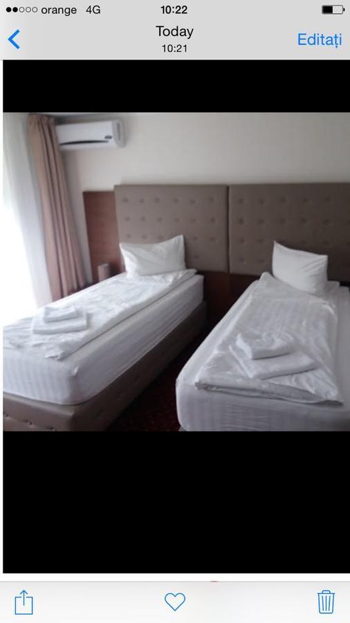 Hotel Dennis Mediaş Buitenkant foto